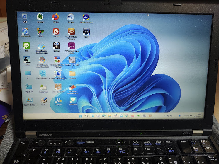 Windows11はおおむね2017年以前のパソコン非対応ですが、2012年発売のThinkPad X230iにアップグレードを試み成功しました