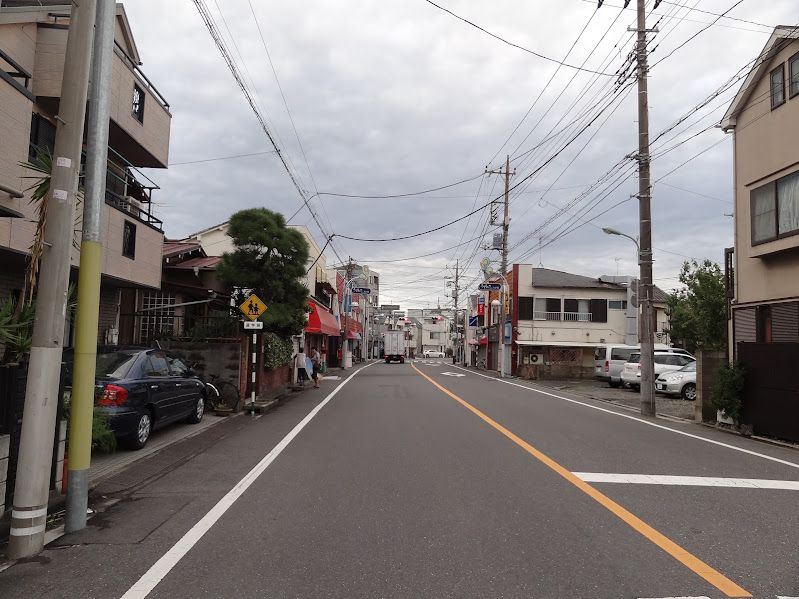 東京都大田区の羽田・糀谷（こうじや）・萩中（はぎなか）周辺の商店街である可能性が高い