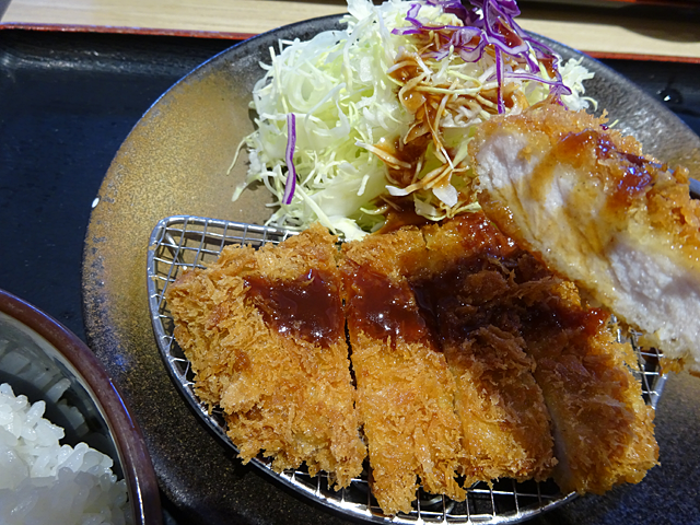 ロースカツ定食