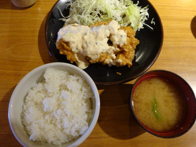 丼やたつみ