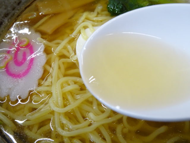 四川太宴飯店のらーめんのスープ