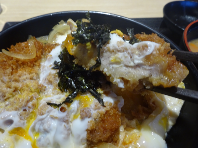 ロースかつ
丼
