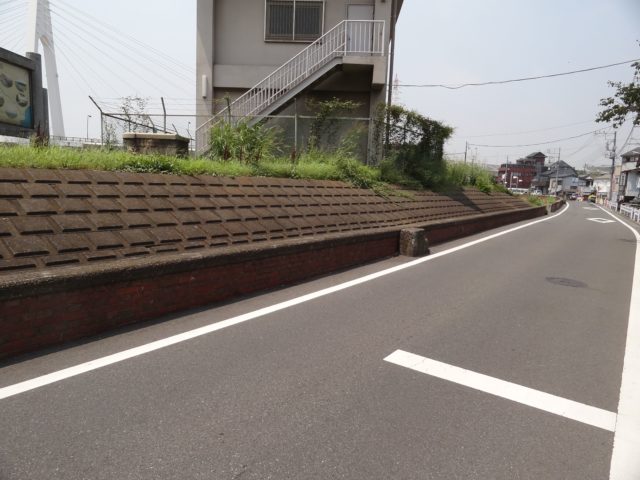 赤レンガの堤防