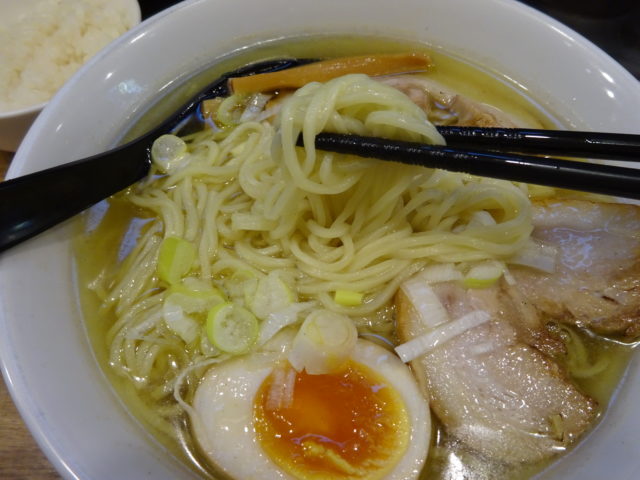 麺はやはり「普通」で注文