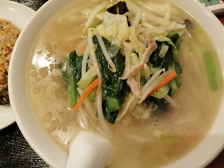 野菜タン麺
